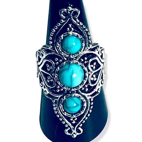 New Woman’s Native Bohemian Blue Turquoise Sterling Silver Handmade Ring - Picture 6 of 8